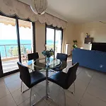 Апартаменты Seafront Family & Free Parking, The Cruiseflat Салоники