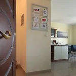 Seafront Family & Free Parking, The Cruiseflat Апартаменты Салоники