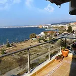 Seafront Family & Free Parking, The Cruiseflat Thessaloniki
