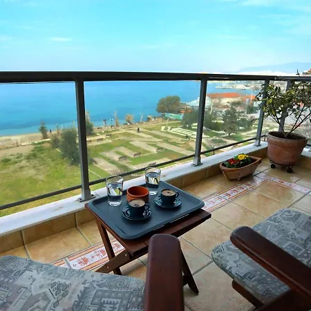Seafront Family & Free Parking, The Cruiseflat Appartement Thessalonique