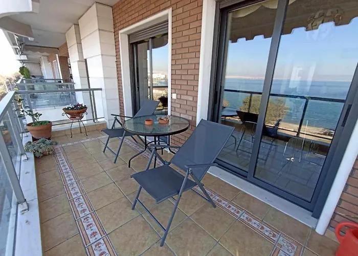 Seafront Family & Free Parking, The Cruiseflat *