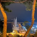 Seafront Family & Free Parking, The Cruiseflat Апартаменты