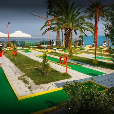 Apartment Seafront Family & Free Parking, The Cruiseflat *