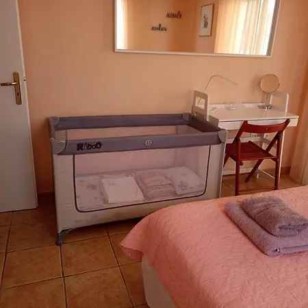 Seafront Family & Free Parking, The Cruiseflat