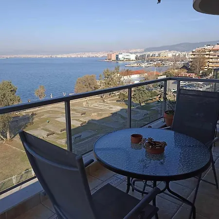 Seafront Family & Free Parking, The Cruiseflat Apartment