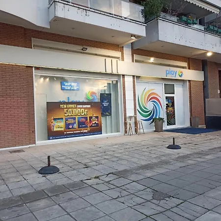 Seafront Family & Free Parking, The Cruiseflat Apartament Saloniki