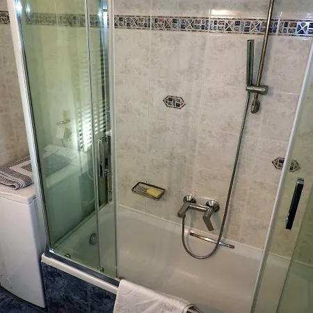 Seafront Family & Free Parking, The Cruiseflat