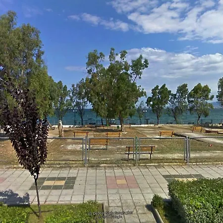 Seafront Family & Free Parking, The Cruiseflat