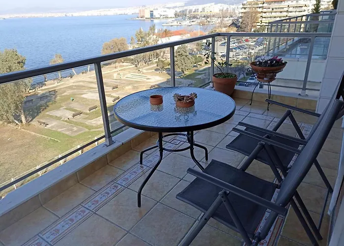 Daire Seafront Family & Free Parking, The Cruiseflat Selanik