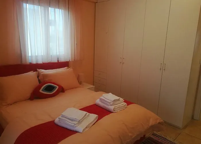 Seafront Family & Free Parking, The Cruiseflat