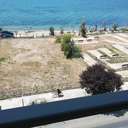 Seafront Family & Free Parking, The Cruiseflat דירה סלוניקי