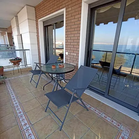 Seafront Family & Free Parking, The Cruiseflat *