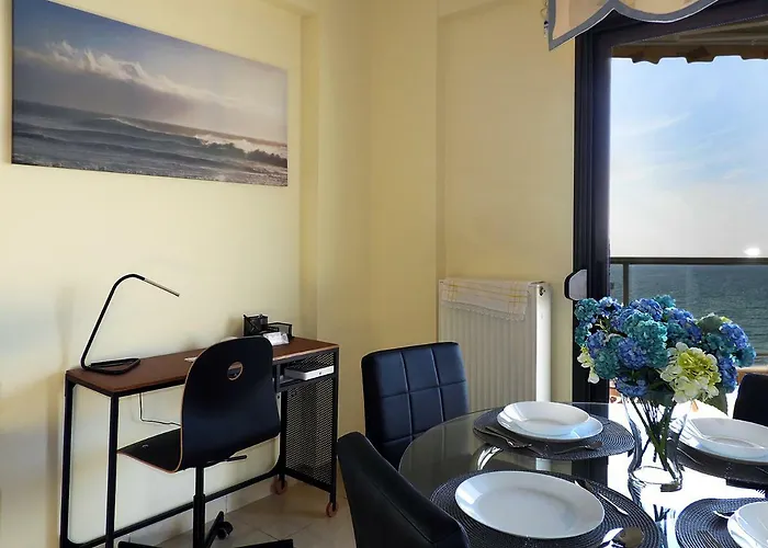 Seafront Family & Free Parking, The Cruiseflat 公寓